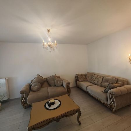 Coresi Mall Exclusive #Collection Apartments & Studios Брашов Экстерьер фото