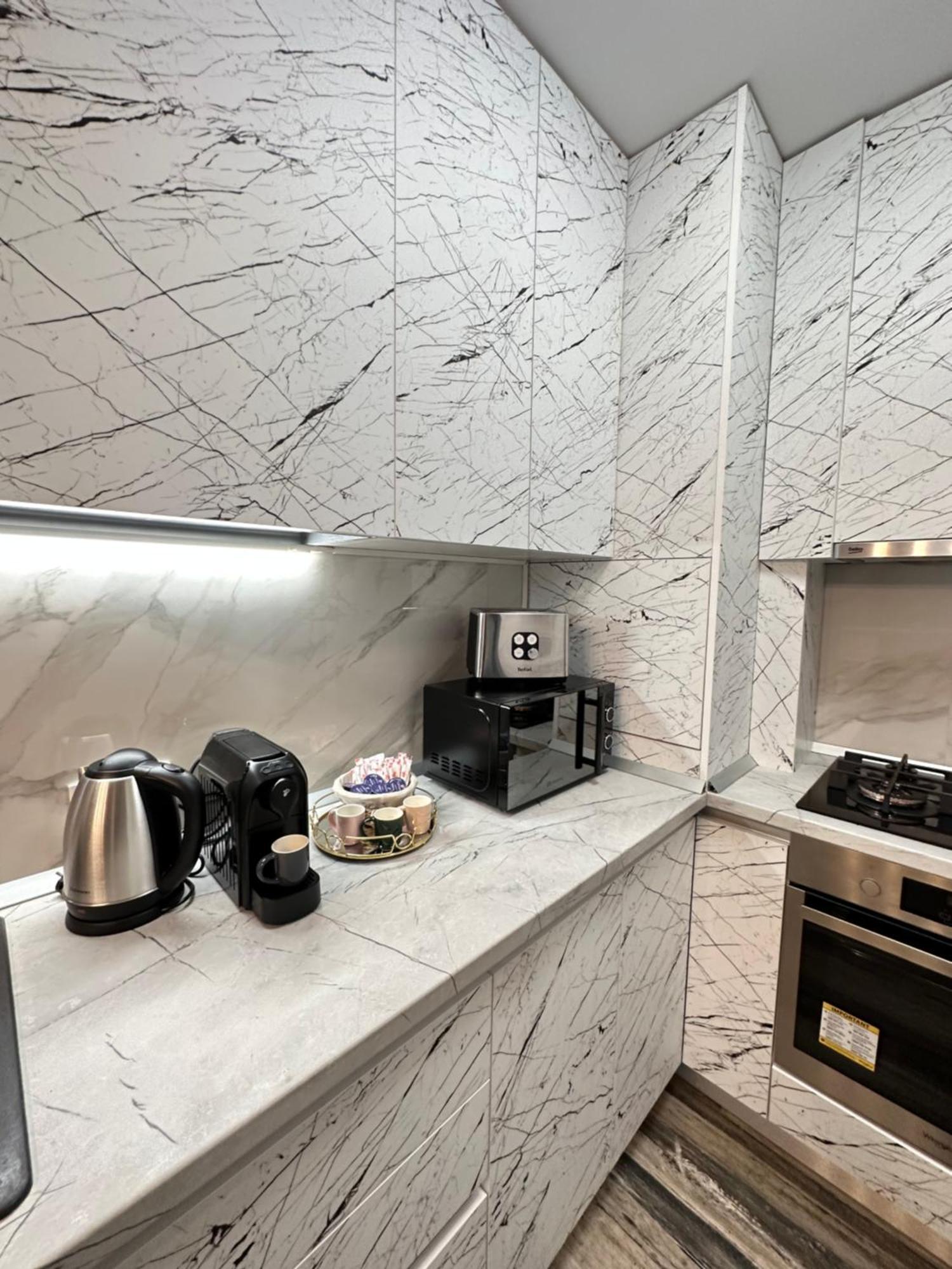Coresi Mall Exclusive #Collection Apartments & Studios Брашов Экстерьер фото