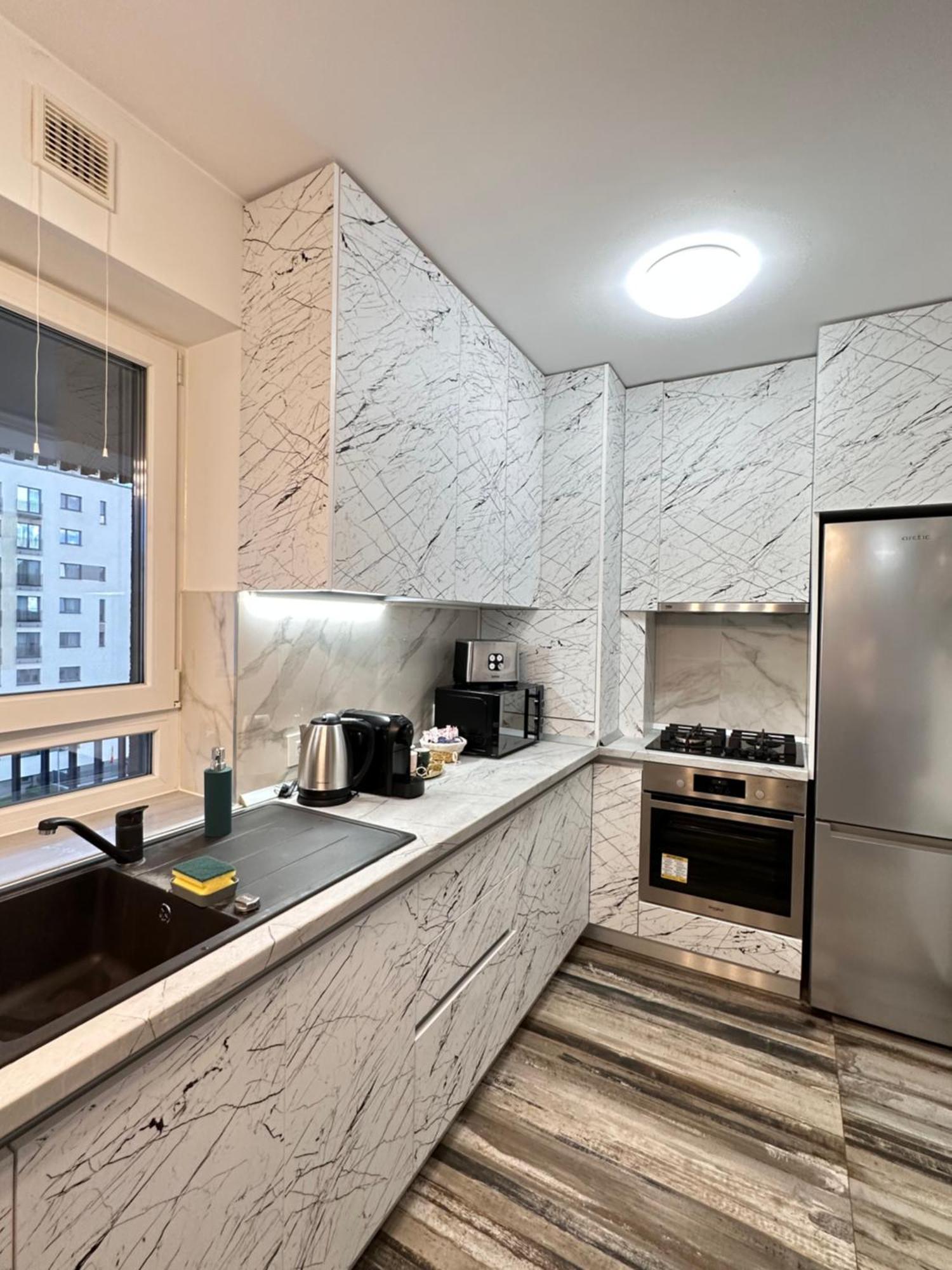 Coresi Mall Exclusive #Collection Apartments & Studios Брашов Экстерьер фото