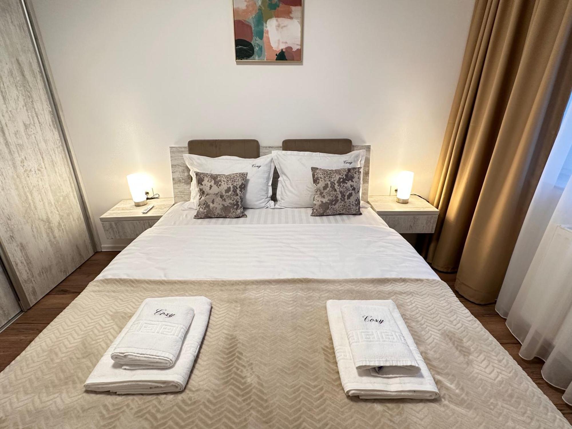 Coresi Mall Exclusive #Collection Apartments & Studios Брашов Экстерьер фото