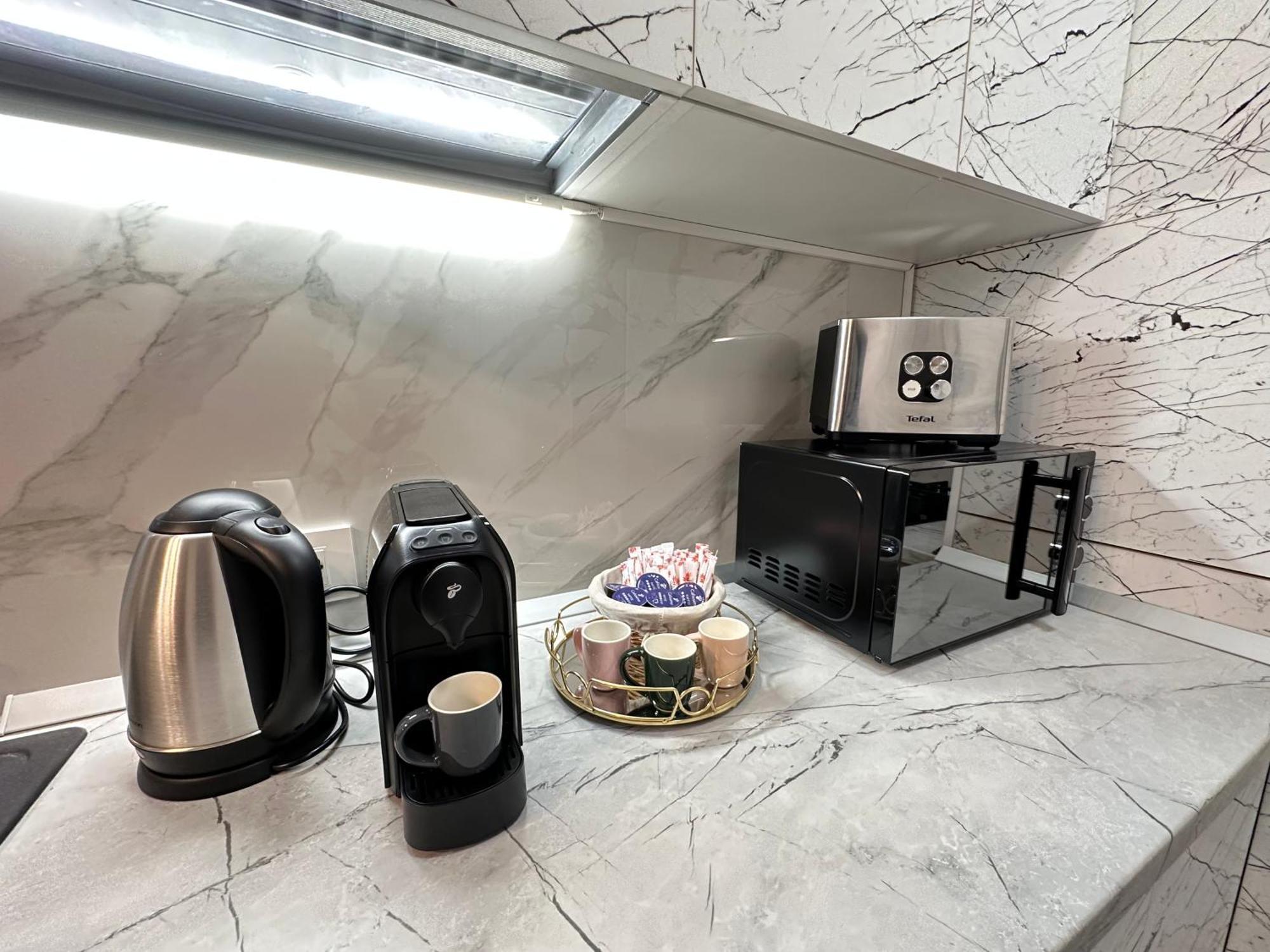 Coresi Mall Exclusive #Collection Apartments & Studios Брашов Экстерьер фото