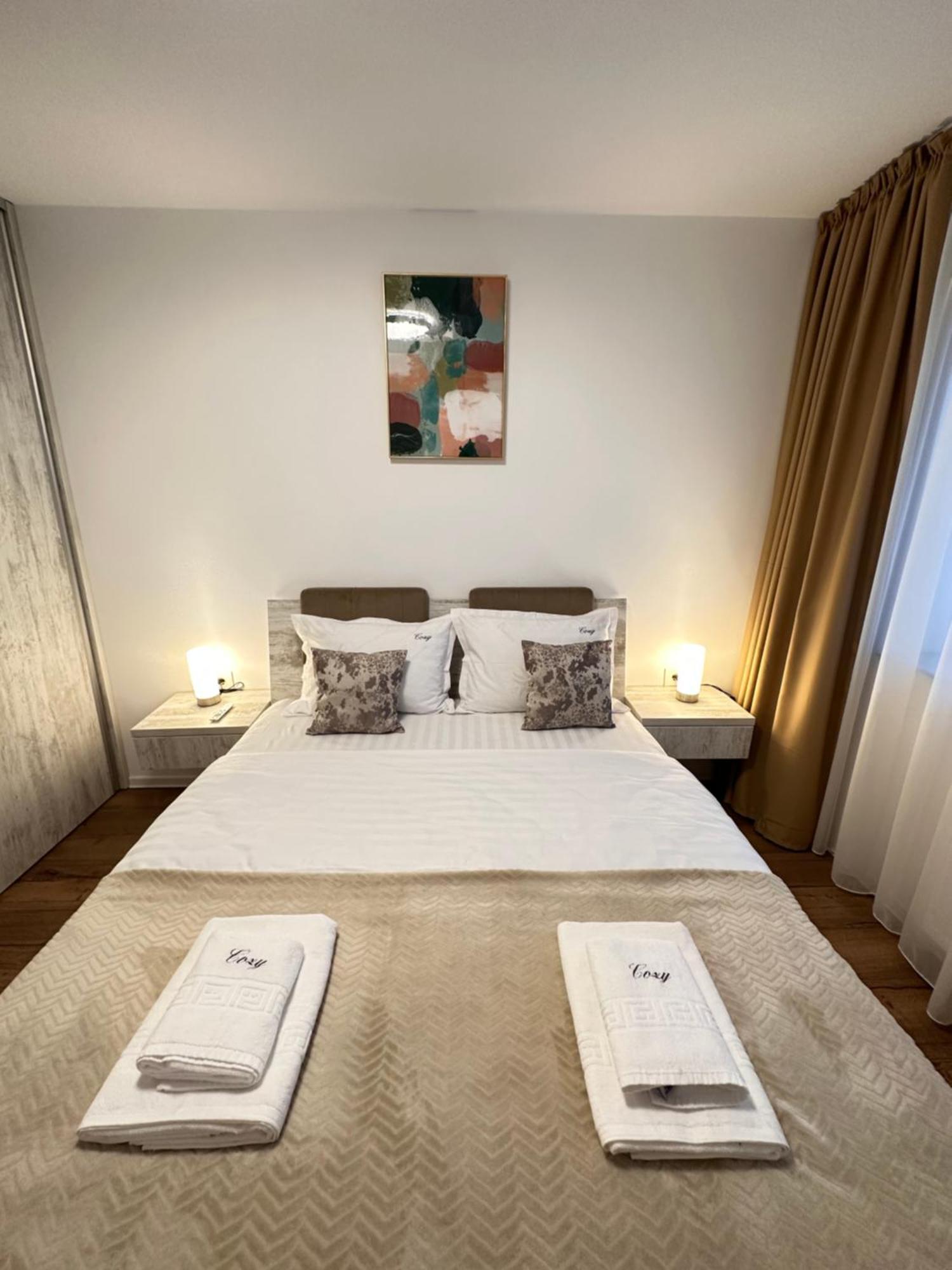 Coresi Mall Exclusive #Collection Apartments & Studios Брашов Экстерьер фото